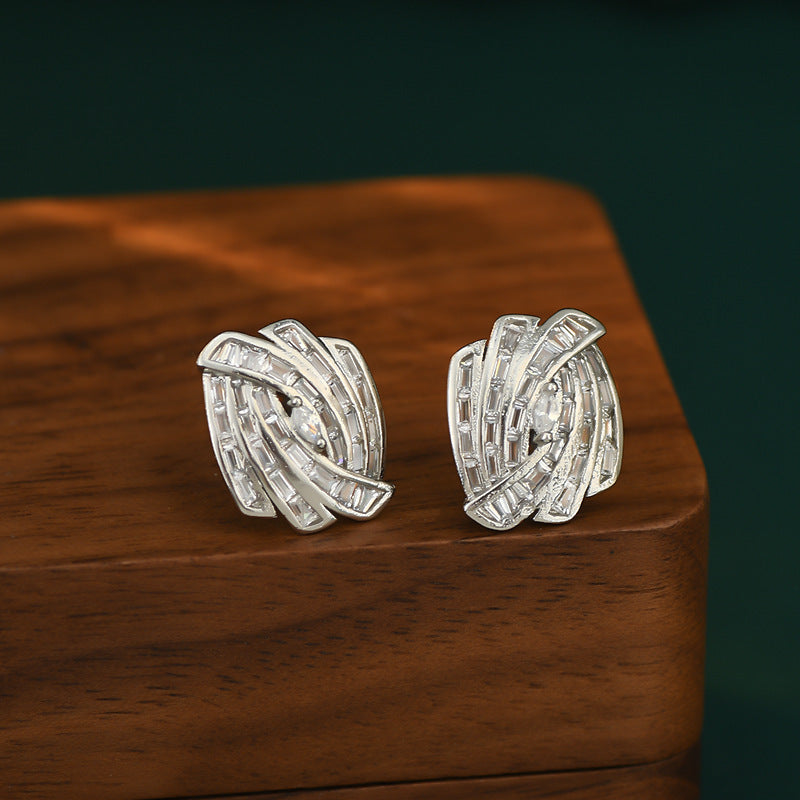 Fashion Micro Zircon-encrusted Stud Earrings Women